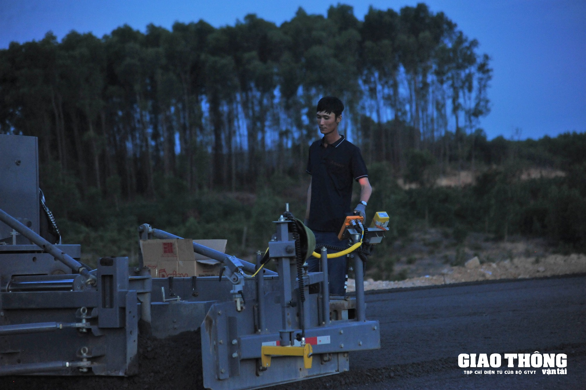 Đẩy nhanh tiên độ cao tốc Vạn Ninh - Cam Lộ đoạn qua Quảng Trị - Ảnh 16. Đẩy nhanh tiên độ cao tốc Vạn Ninh - Cam Lộ đoạn qua Quảng Trị - Ảnh 16.