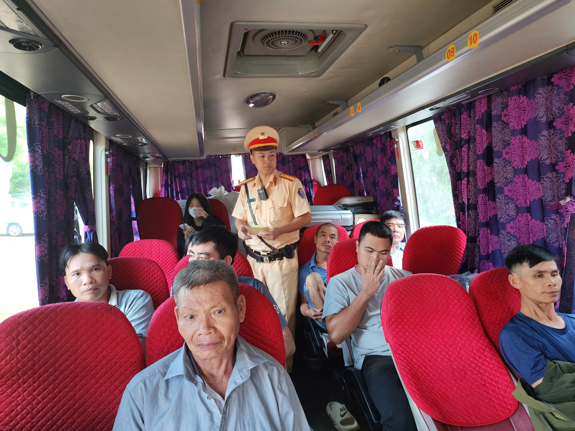 Hội nghị An toàn giao thông năm 2023: Công nghệ chặn nạn xe hợp đồng trá hình  - Ảnh 2.