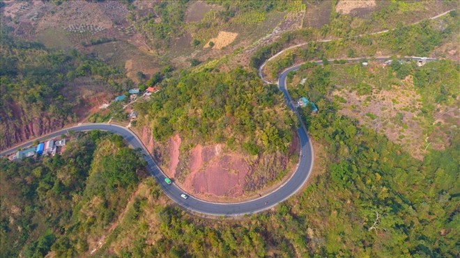 Sớm đầu tư cao tốc và 2 tuyến quốc lộ lớn qua Sơn La - Ảnh 1.