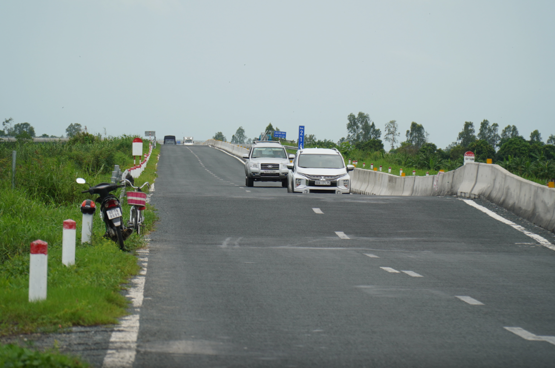 Yêu cầu Ban QLDA Mỹ Thuận tăng tốc thi công tuyến Lộ Tẻ - Rạch Sỏi - Ảnh 1.