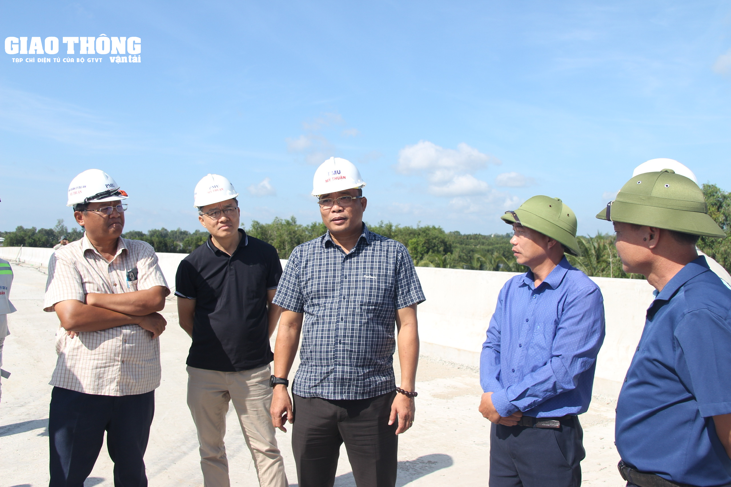 Tận thấy những cánh đồng lúa xanh mướt tại điểm thi công cát biển - Ảnh 3.