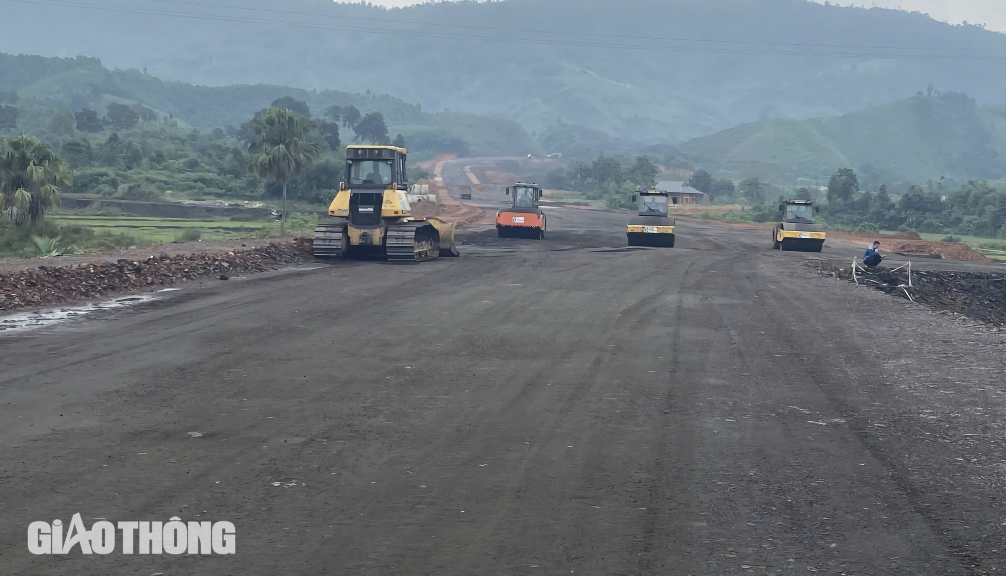 Bộ GTVT phản hồi phương án đầu tư cao tốc Tuyên Quang - Hà Giang - Ảnh 1.