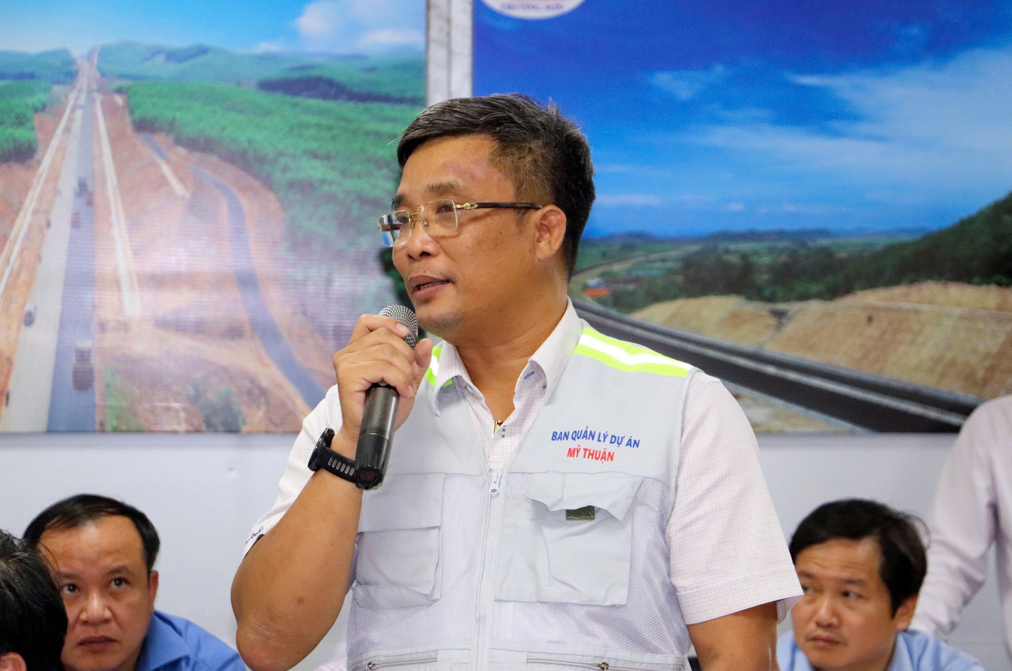 Thủ tướng Phạm Minh Chính: Phải nối thông cao tốc Bắc Nam về đến Cà Mau  - Ảnh 3.