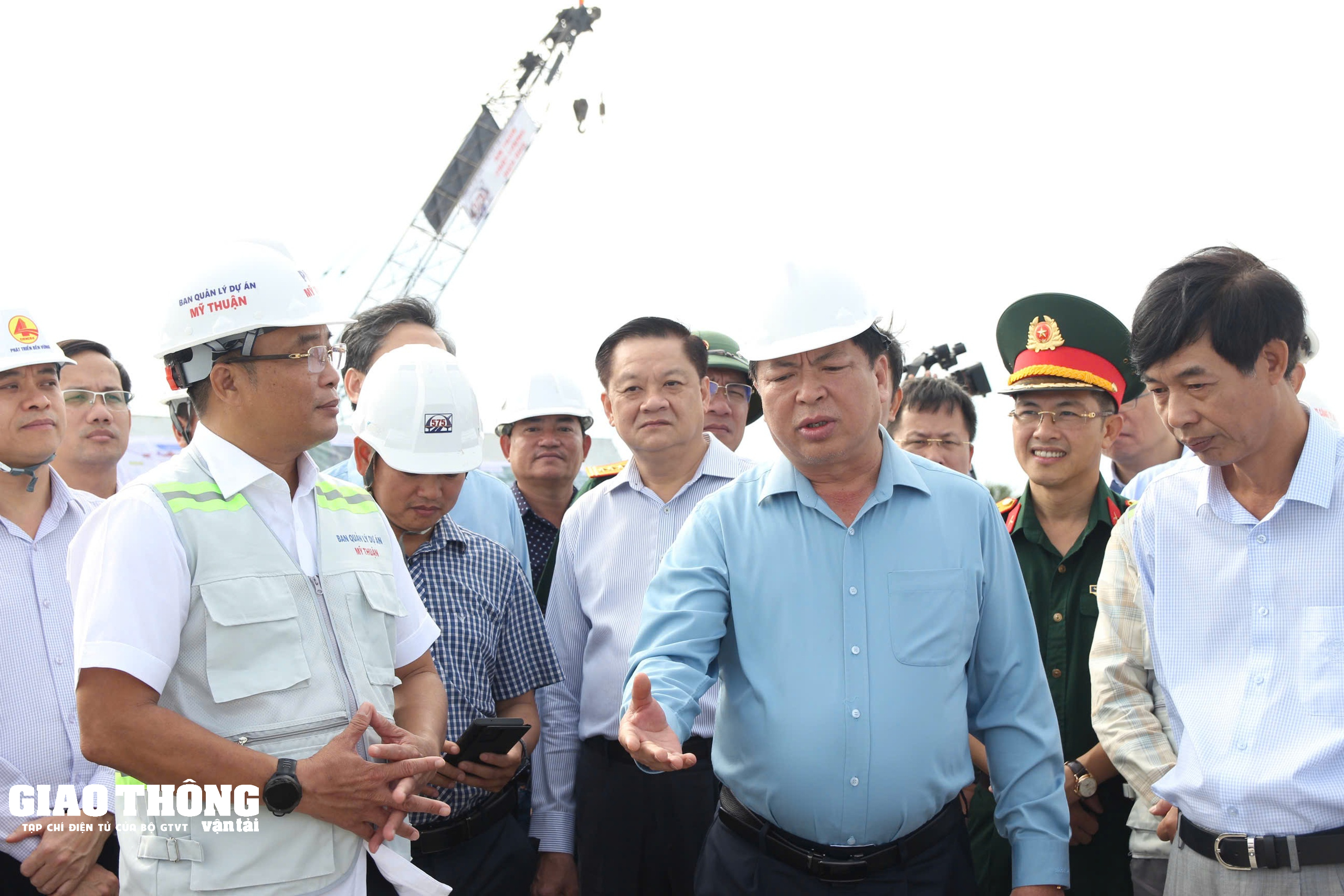 Xử lý nghiêm nhà thầu chậm tiến độ cao tốc Cần Thơ - Cà Mau - Ảnh 1.