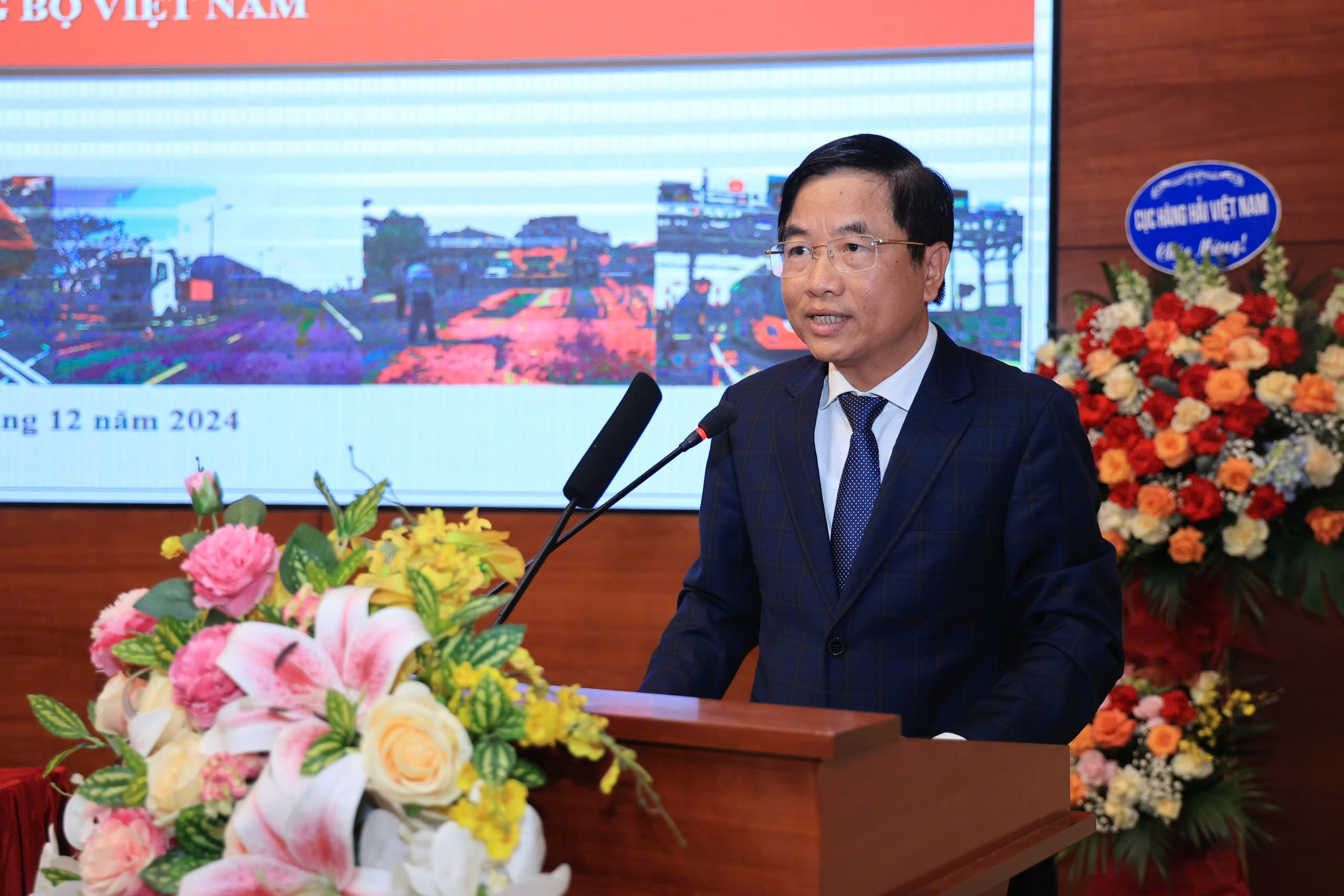 Cần khẩn trương phân cấp quốc lộ về cho các địa phương - Ảnh 3.