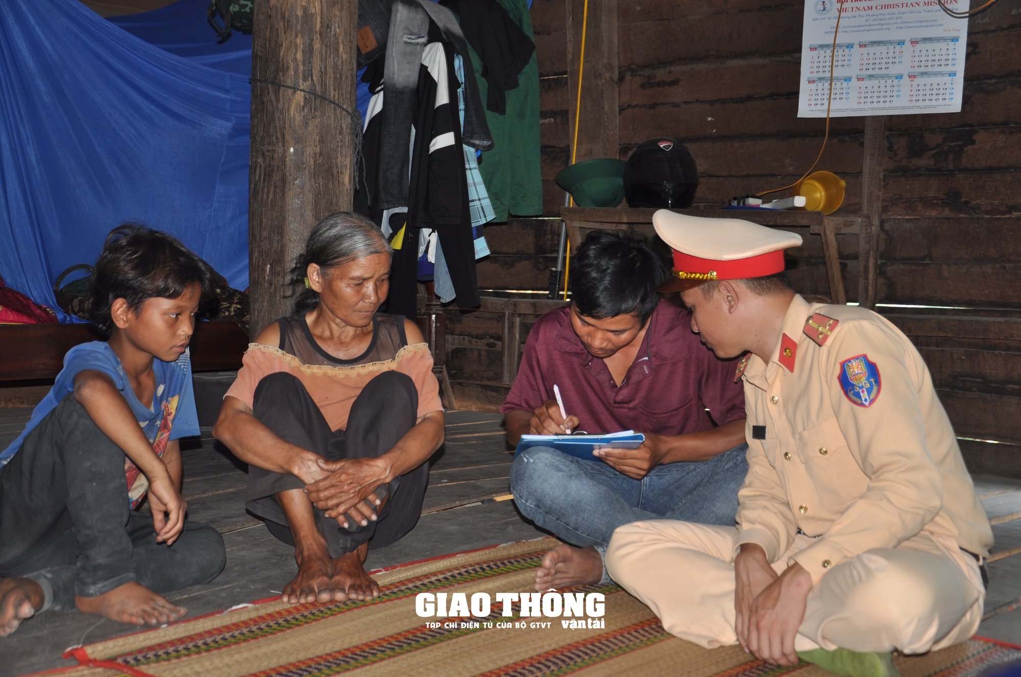 Gia Lai tăng cường xử lý tình trạng học sinh chưa đủ tuổi điều khiển xe máy điện- Ảnh 2. Gia Lai tăng cường xử lý tình trạng học sinh chưa đủ tuổi điều khiển xe máy điện- Ảnh 2.