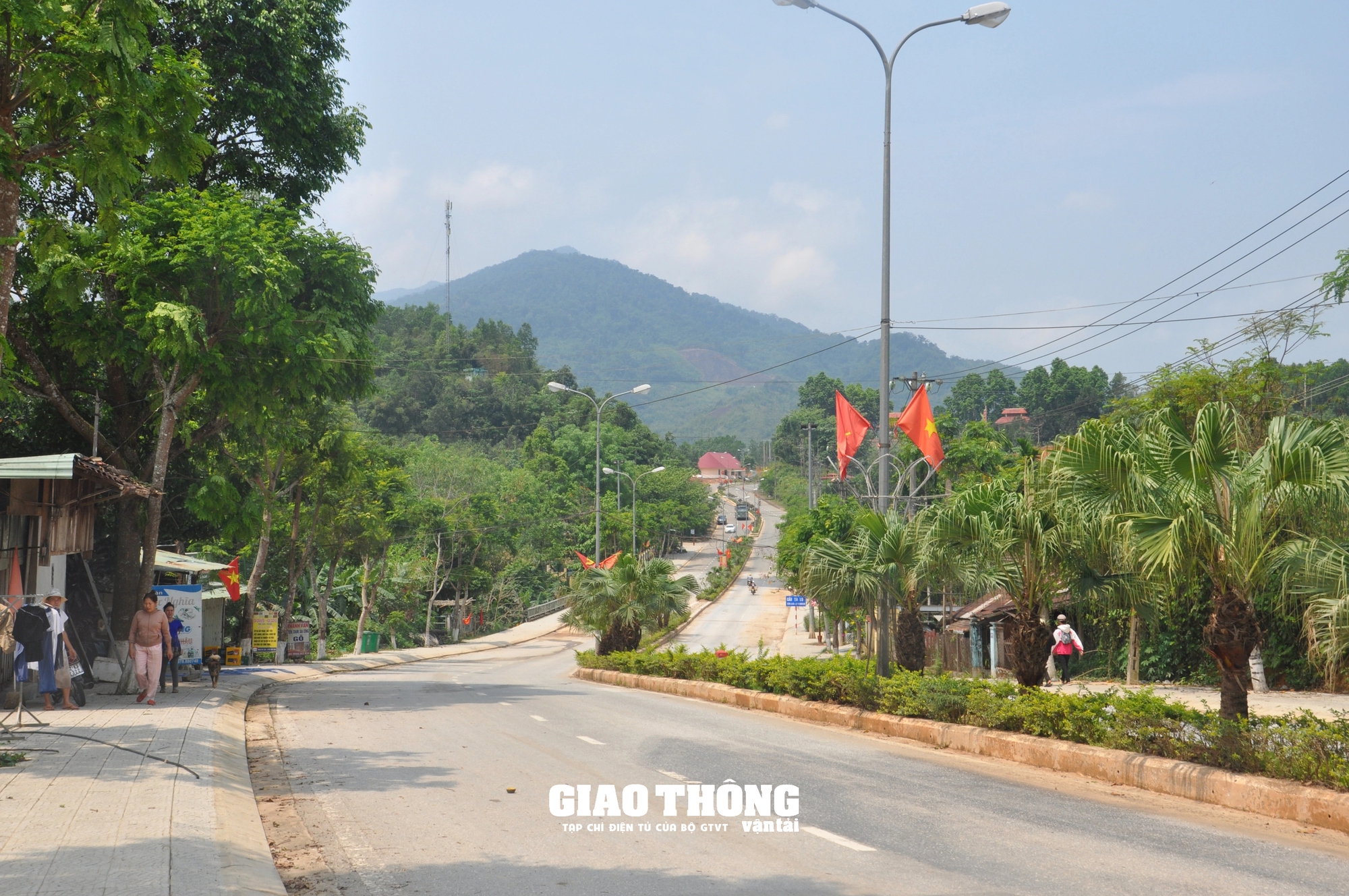 CSGT Quảng Nam xử lý xe ben chở đất gây mất ATGT trên đường Hồ Chí Minh, QL14- Ảnh 9.