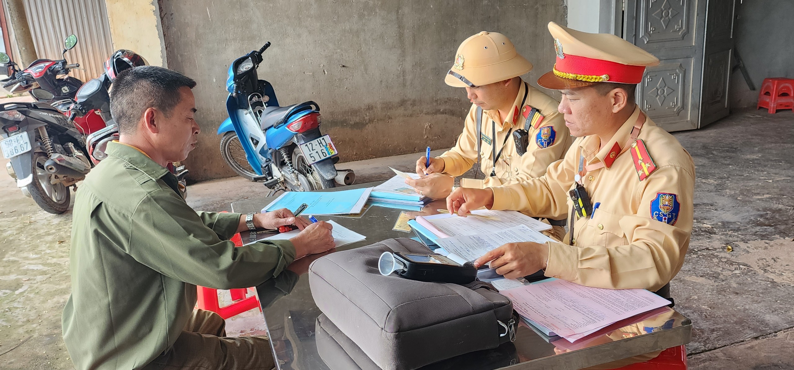 Bắc Giang: Xử lý tài xế 