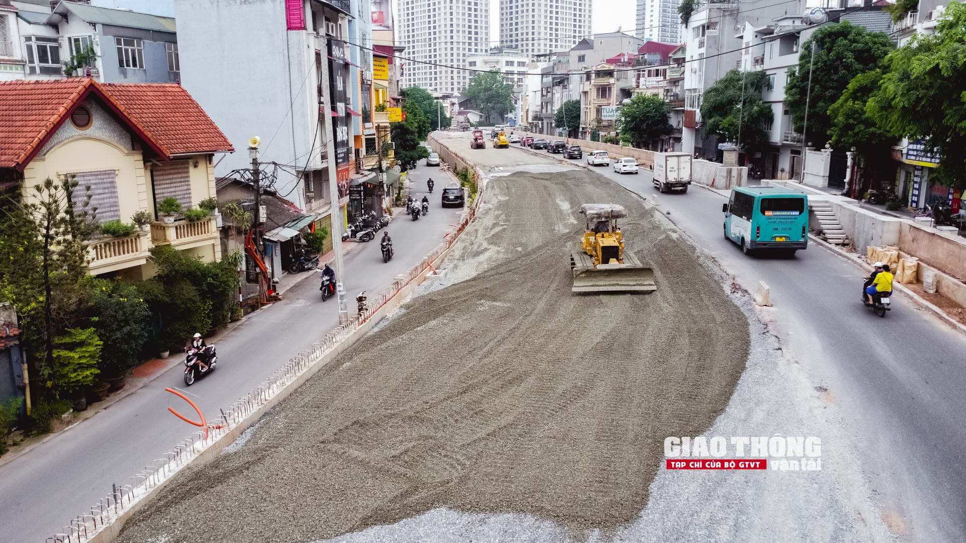 Trắng đêm thi công ở dự án giao thông phức tạp nhất Hà Nội
- Ảnh 22.