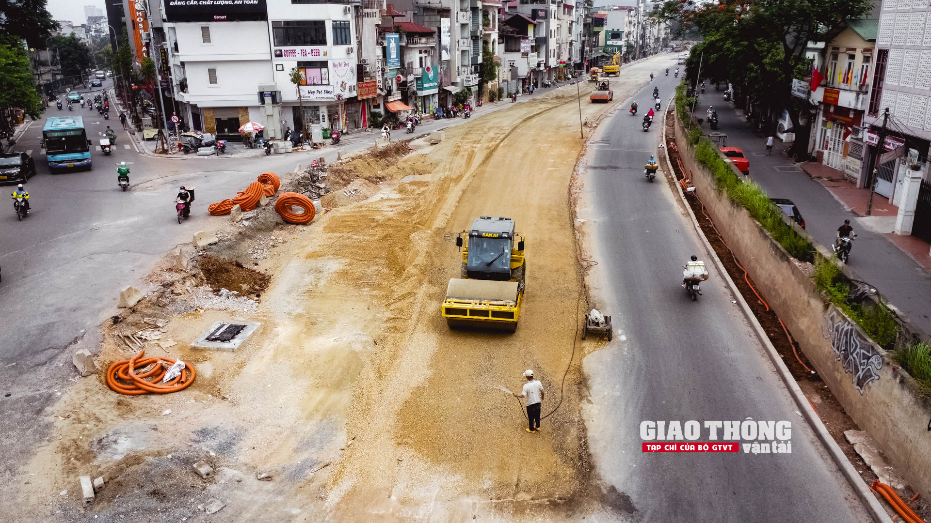 Trắng đêm thi công ở dự án giao thông phức tạp nhất Hà Nội
- Ảnh 23.