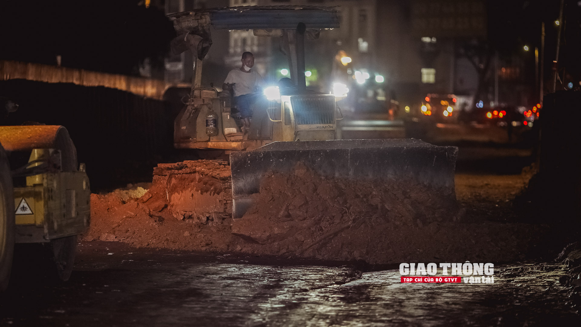 Trắng đêm thi công ở dự án giao thông phức tạp nhất Hà Nội
- Ảnh 9.