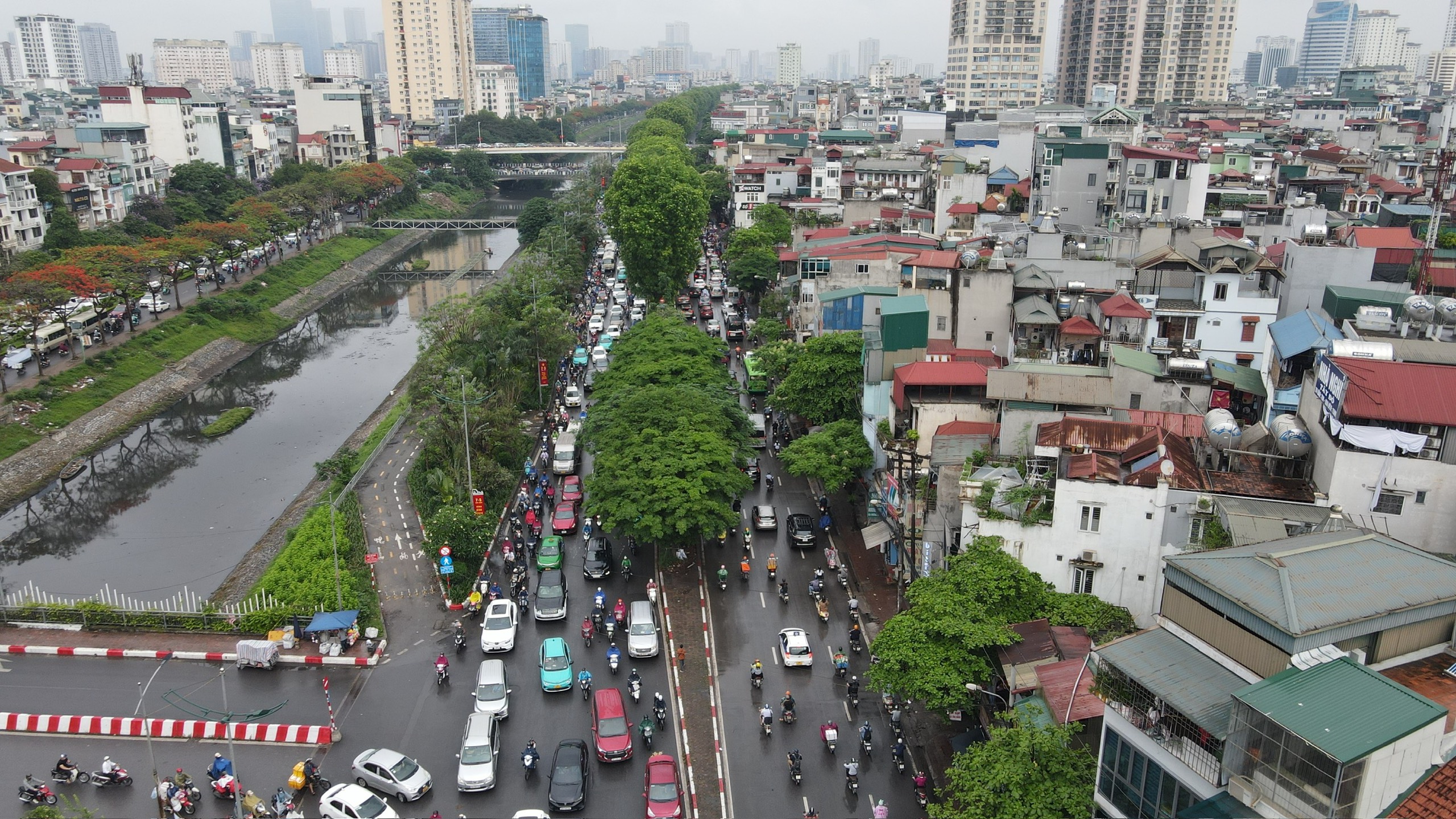 Thông tin chính thức về dự án mở rộng tuyến đường Vành đai 2 đoạn Ngã Tư Sở - Cầu Giấy- Ảnh 1.