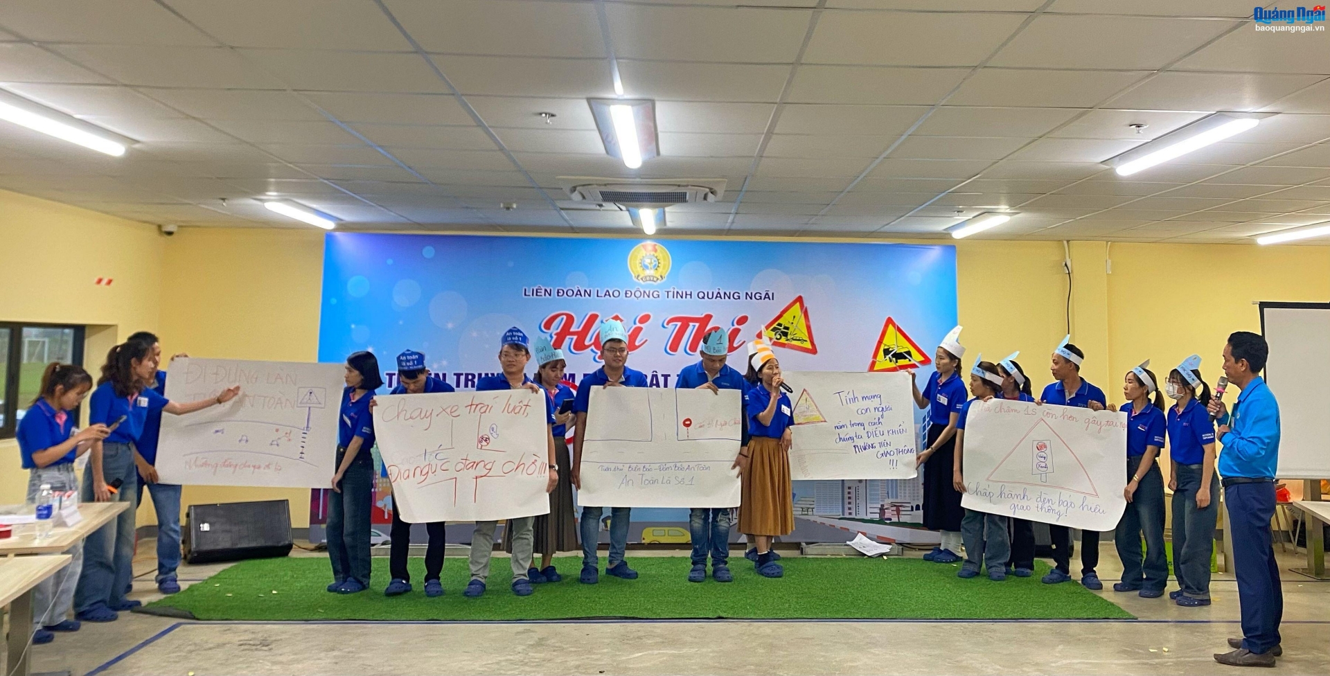 Quảng Ngãi: Tăng cường tuyên truyền, phổ biến pháp luật ATGT cho công nhân, người lao động khu công nghiệp- Ảnh 1.