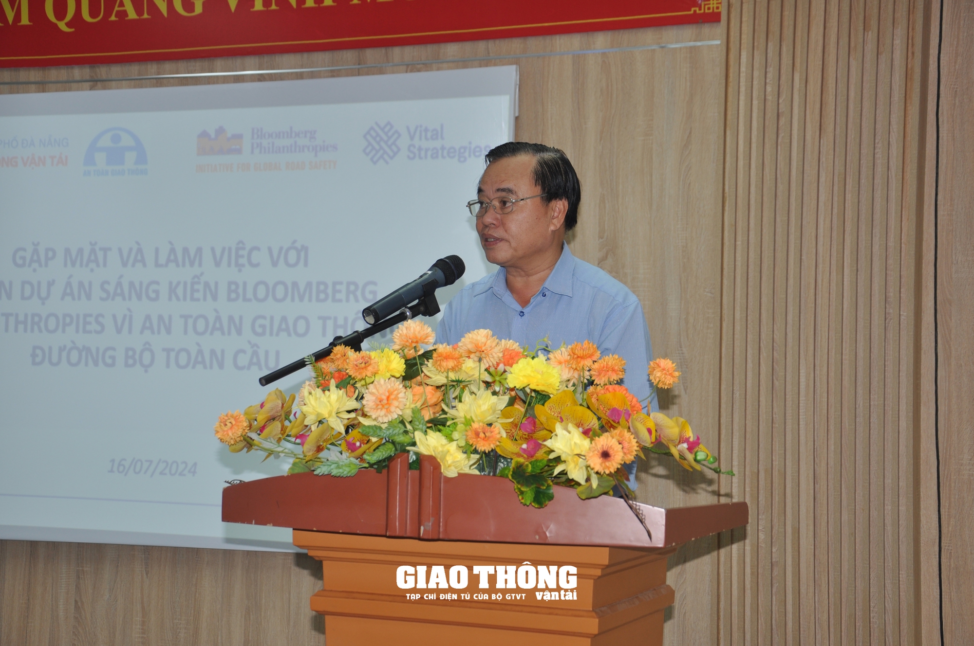 Chuyên gia nước ngoài 