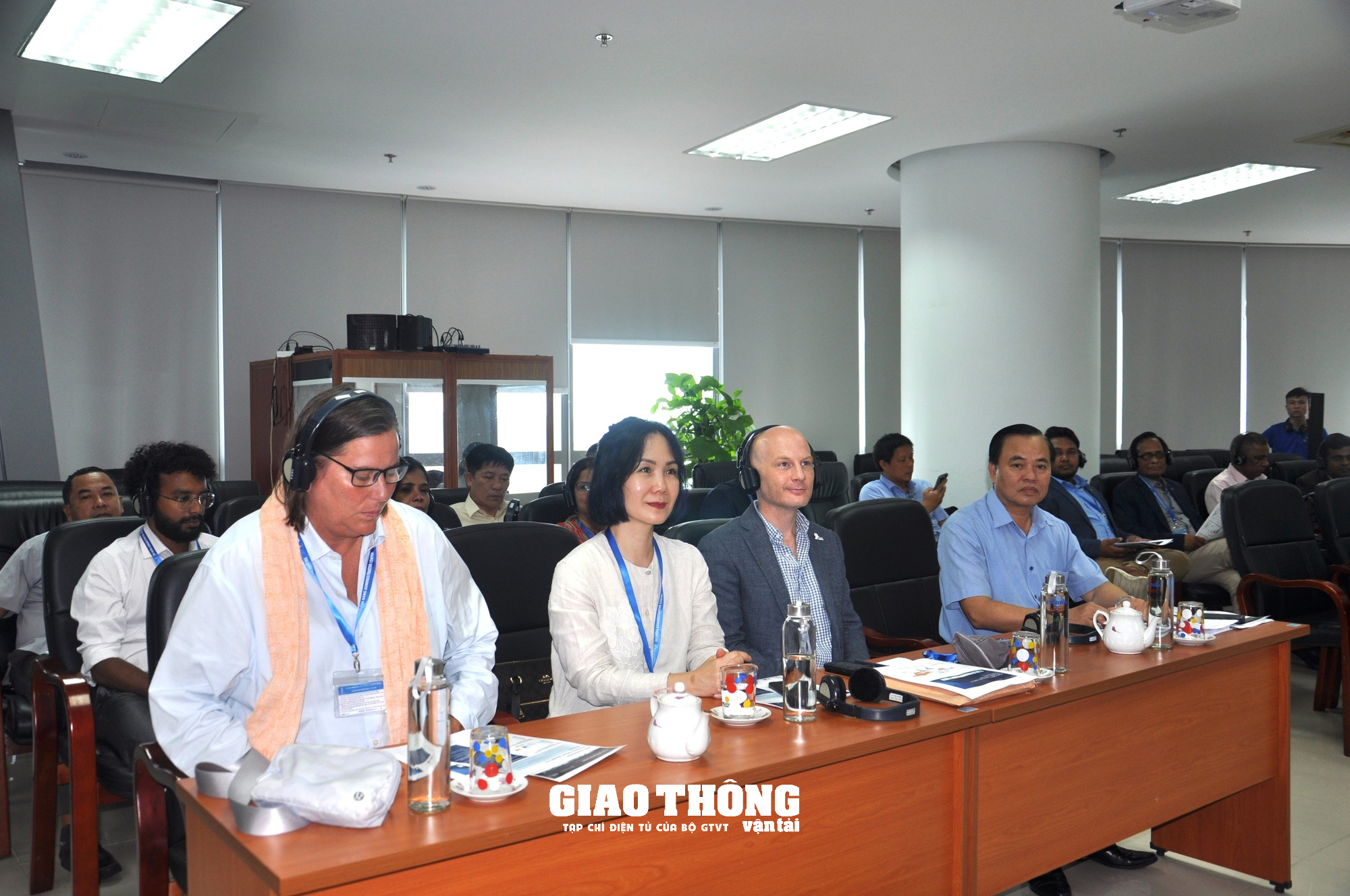 Chuyên gia nước ngoài 