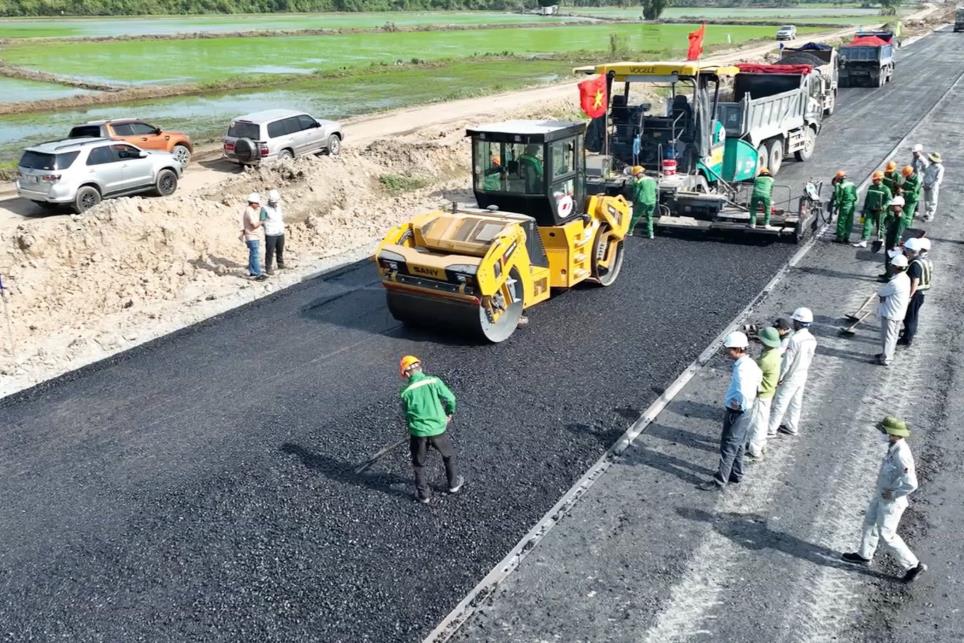 Đề nghị Đồng Nai hỗ trợ nguồn đá làm cao tốc Cần Thơ - Cà Mau - Ảnh 1.