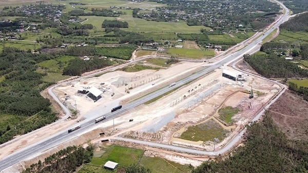 Đề nghị hỗ trợ nhà đầu tư trạm dừng nghỉ cao tốc Hàm Nghi - Vũng Áng - Ảnh 1.