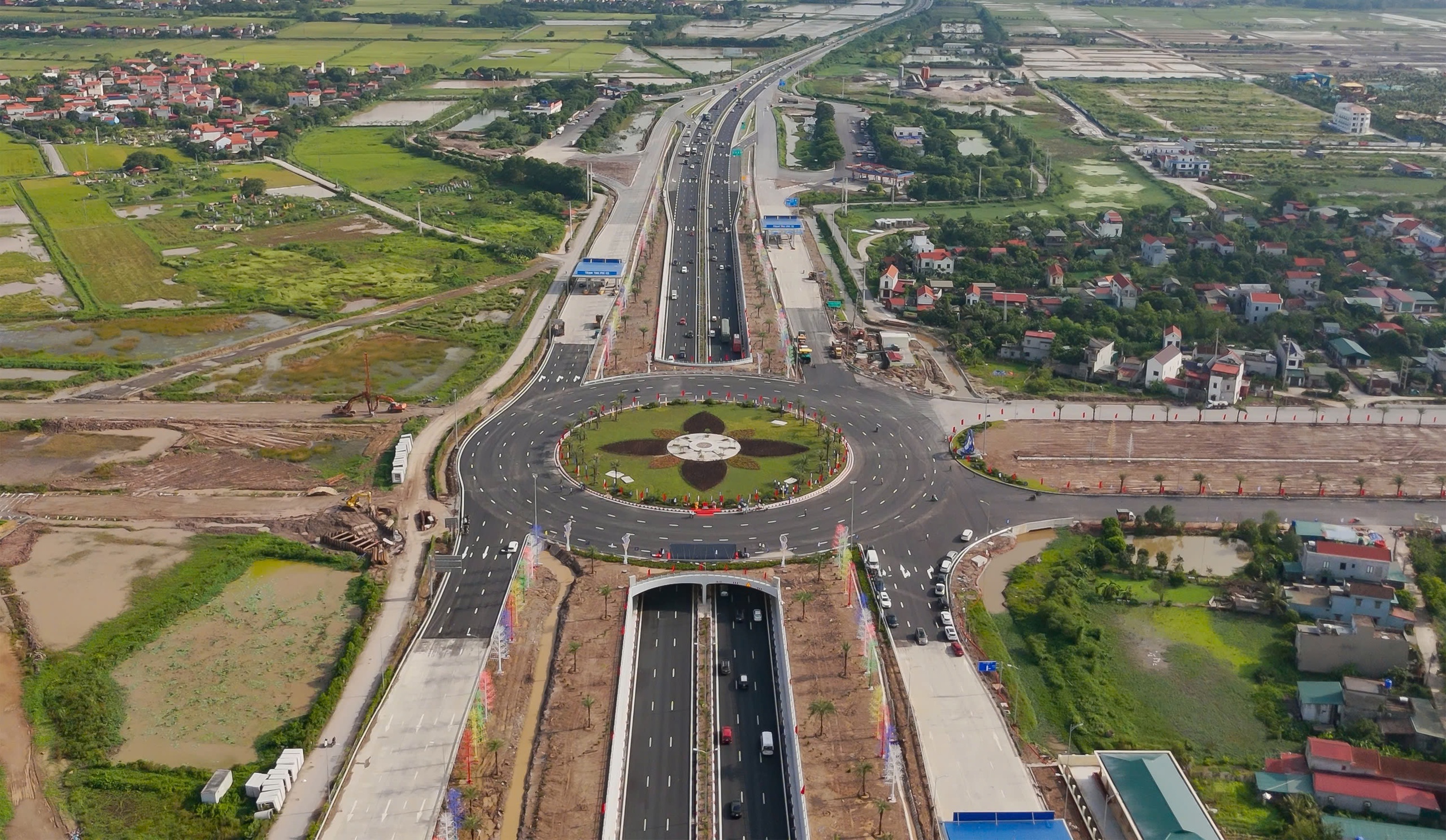 Khánh thành nút giao Phú Thứ do Vinaconex thi công - Ảnh 2.