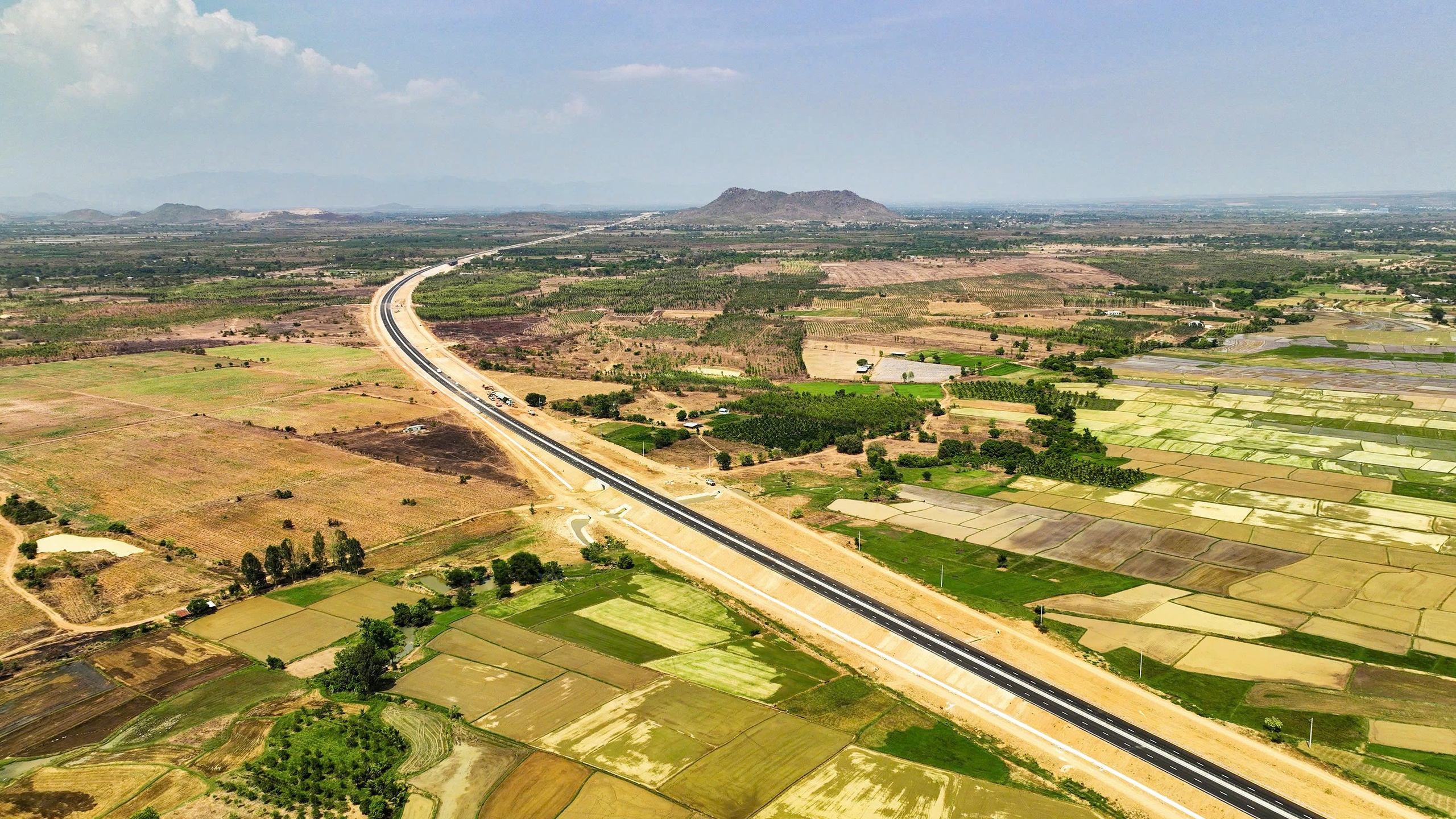Dấu ấn VINACONEX trên hành trình hoàn thành 3.000 km cao tốc quốc gia- Ảnh 2.