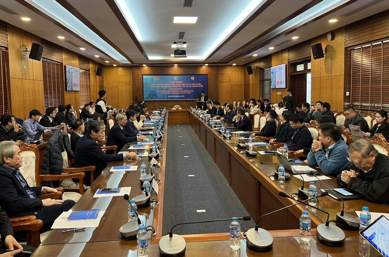 Kinh nghiệm trong phát triển vận tải và điều khiển đường sắt tốc độ cao, đường sắt đô thị tại Trung Quốc - Ảnh 2.