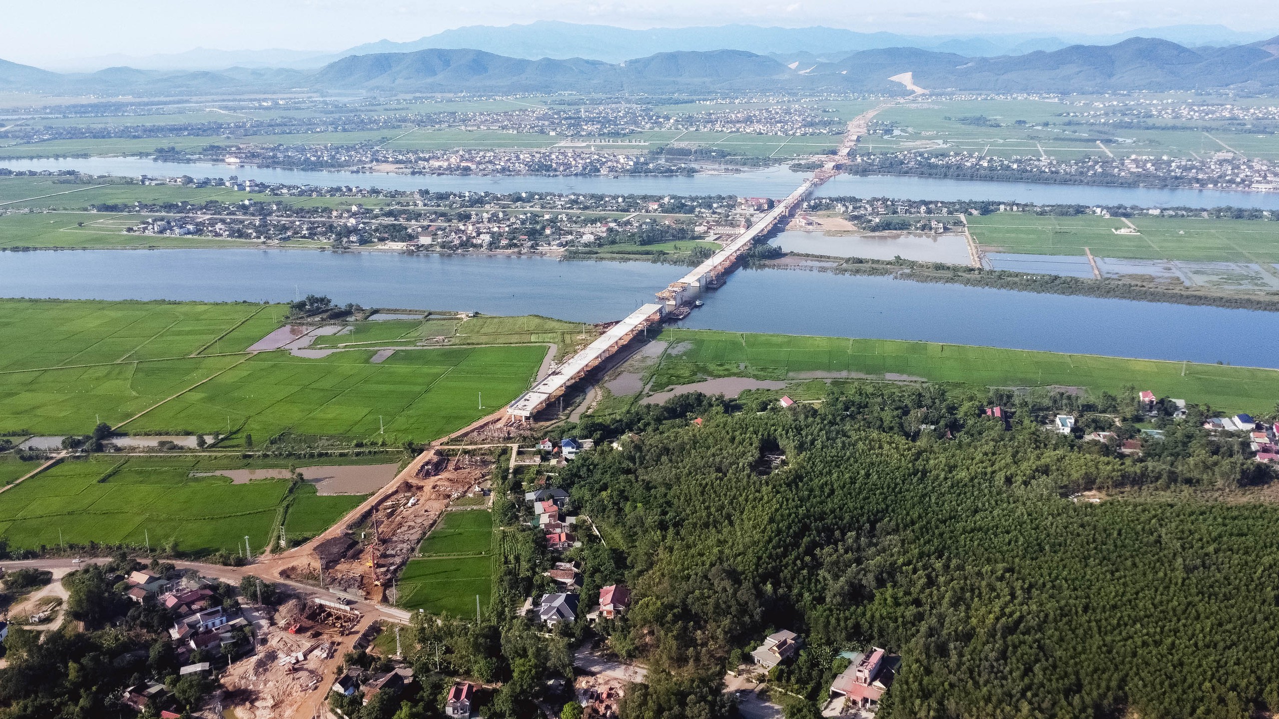 Bộ trưởng Trần Hồng Minh: 