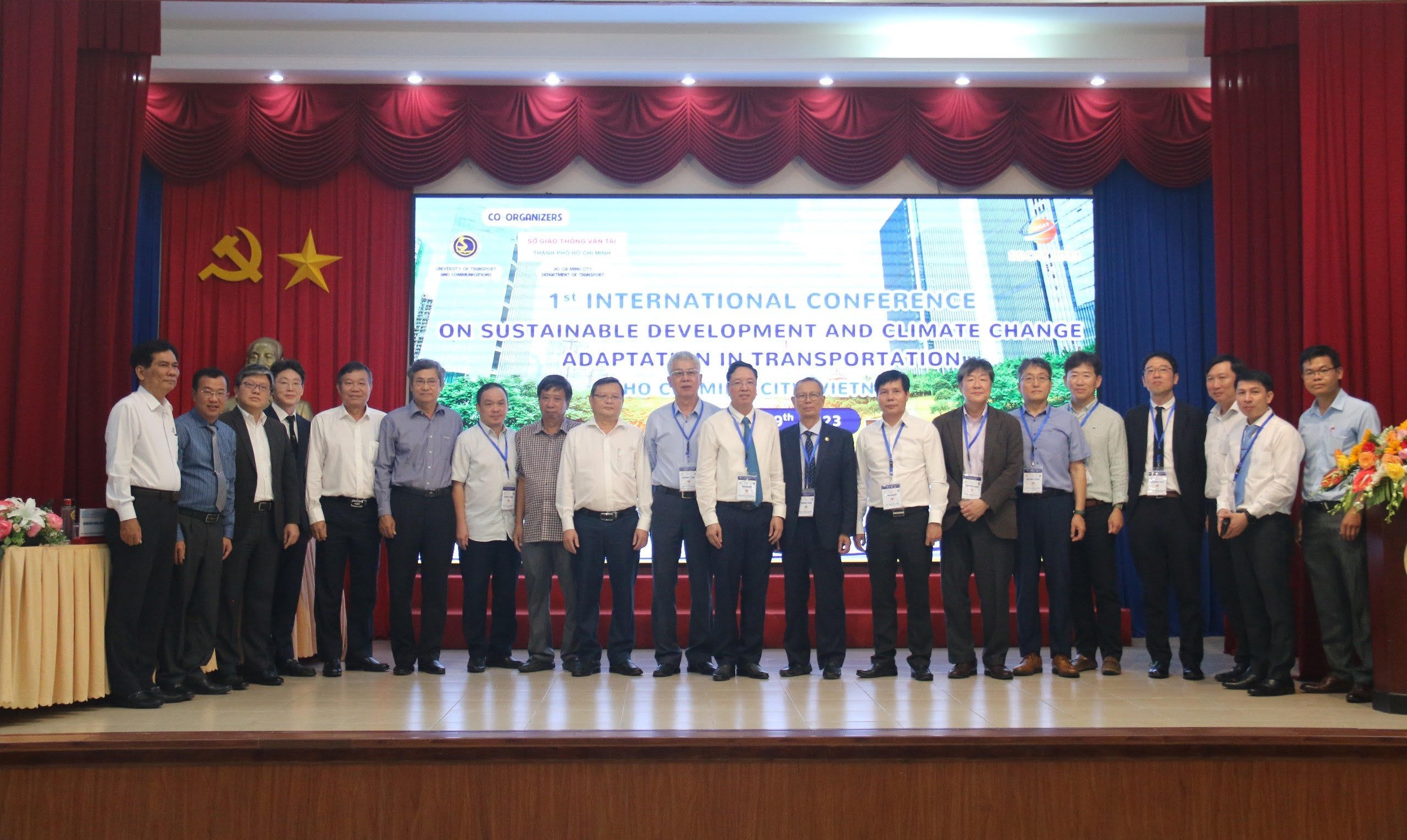 35 năm Phân hiệu Trường Đại học GTVT tại TP Hồ Chí Minh chắt chiu ươm mầm tri thức - Ảnh 1.