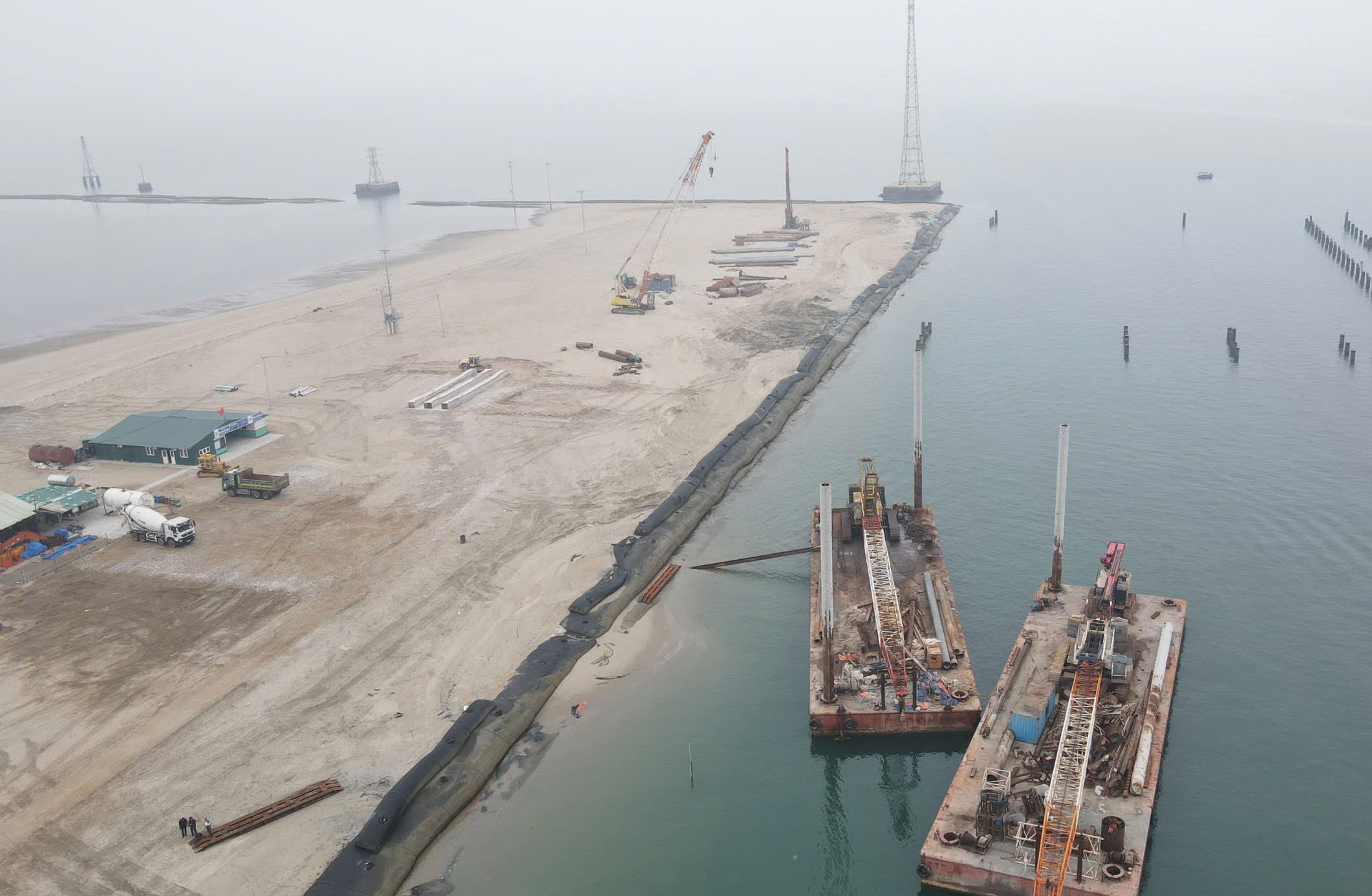 Quảng Ninh: Dự án Bến cảng tổng hợp Vạn Ninh trước nguy cơ chậm tiến độ - Ảnh 2.