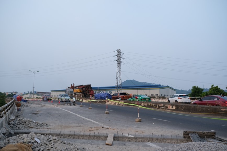 Dự án mở rộng QL2 đoạn Vĩnh Yên - Việt Trì vẫn chậm mặt bằng thi công - Ảnh 1.