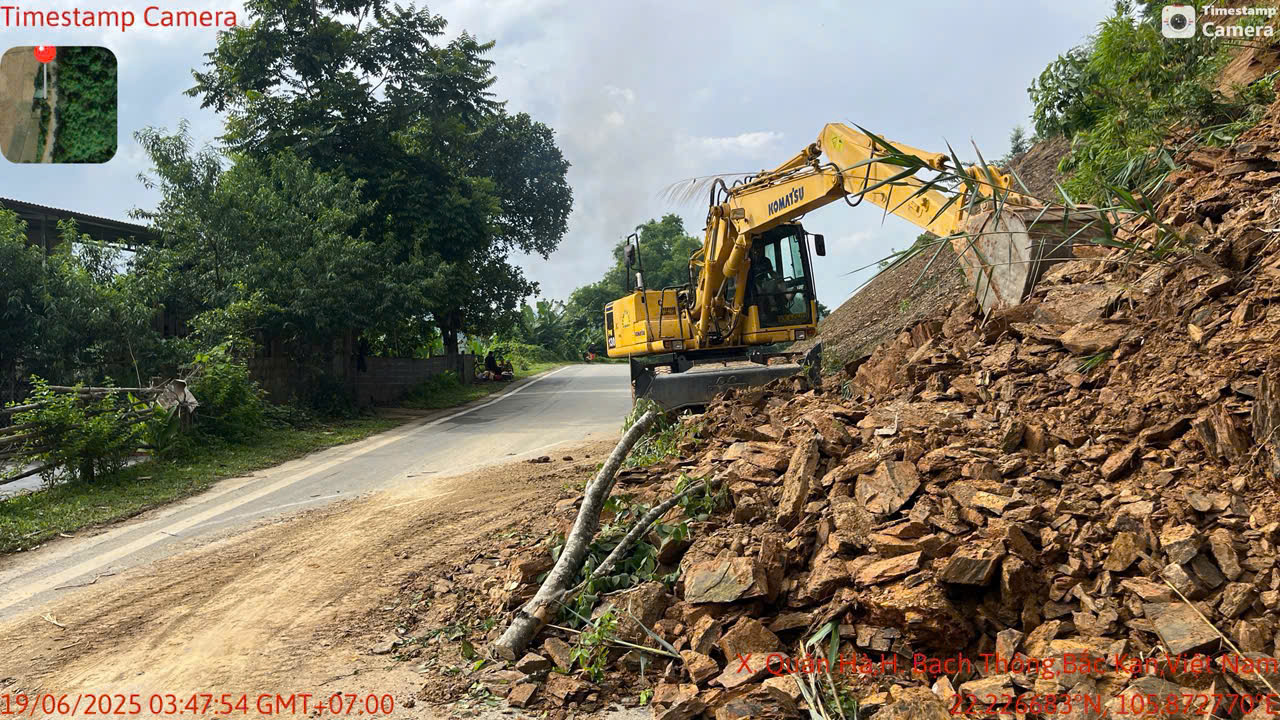 Bảo đảm giao thông an toàn trong suốt thời gian diễn ra kỳ thi tốt nghiệp trung học - Ảnh 2.