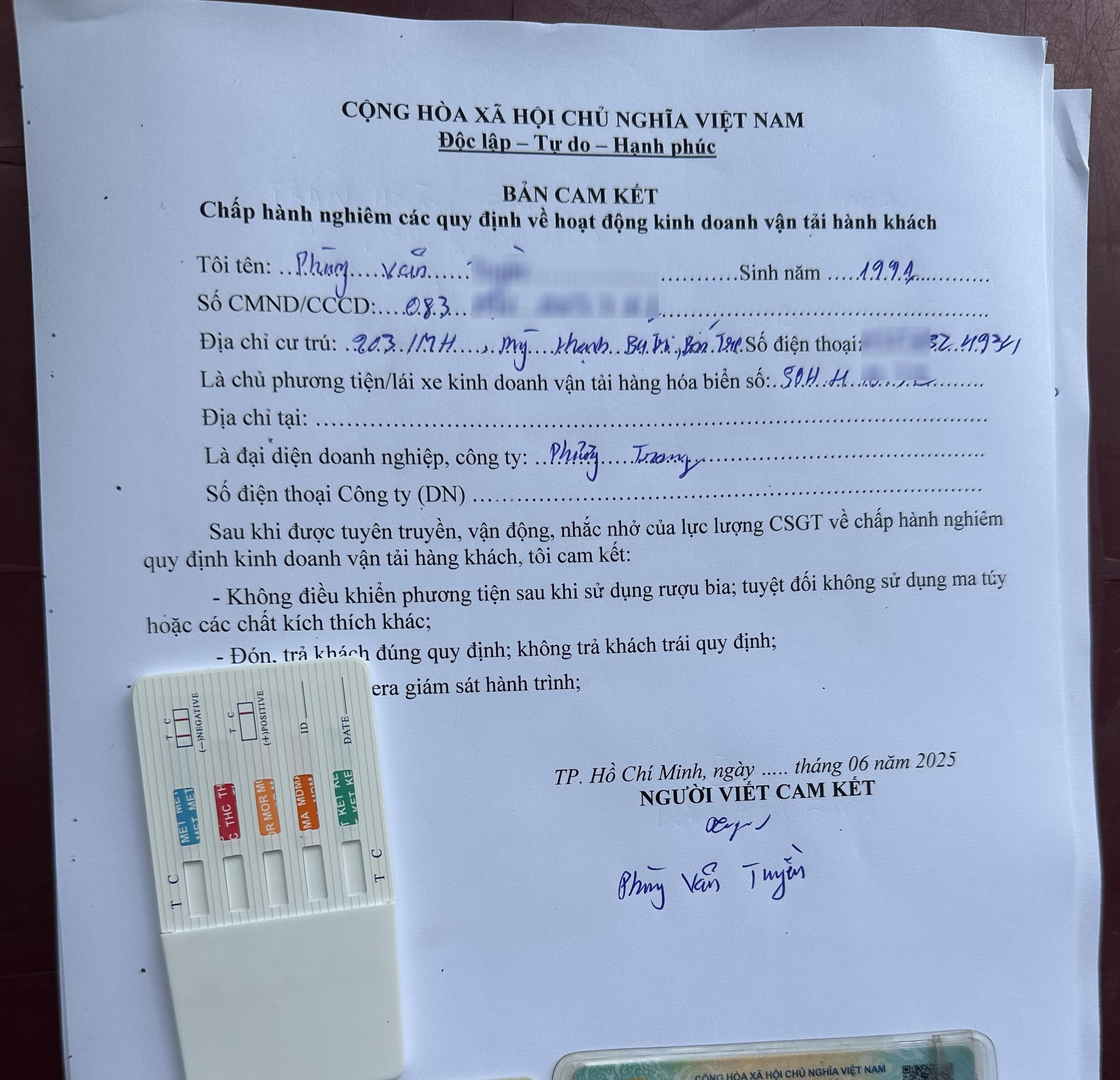 CSGT TP.HCM kiểm tra nồng độ cồn, ma túy đối với tài xế xe buýt - Ảnh 8.