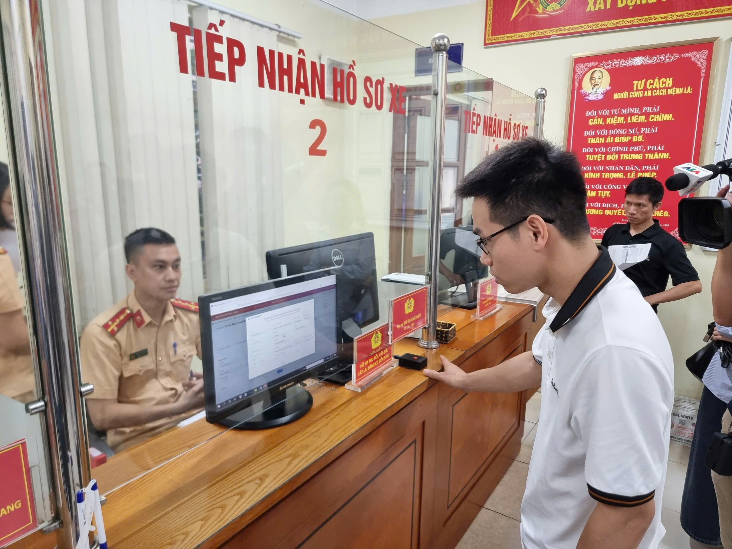 Hà Nội thông tin chính thức các điểm đăng kí xe từ ngày 1/7- Ảnh 1.