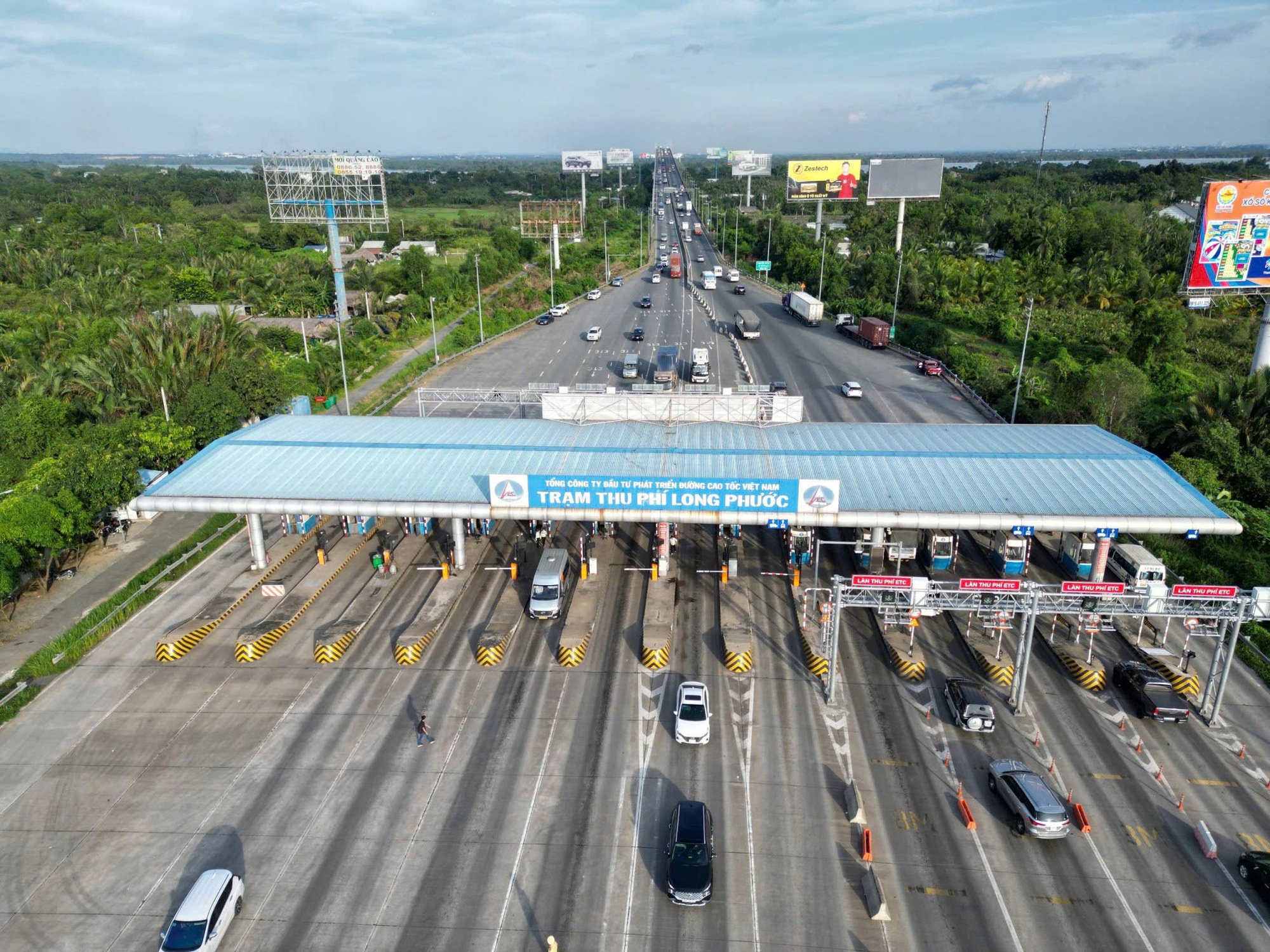 Lưu thông bình thường trên cao tốc TP.HCM - Long Thành - Ảnh 1.