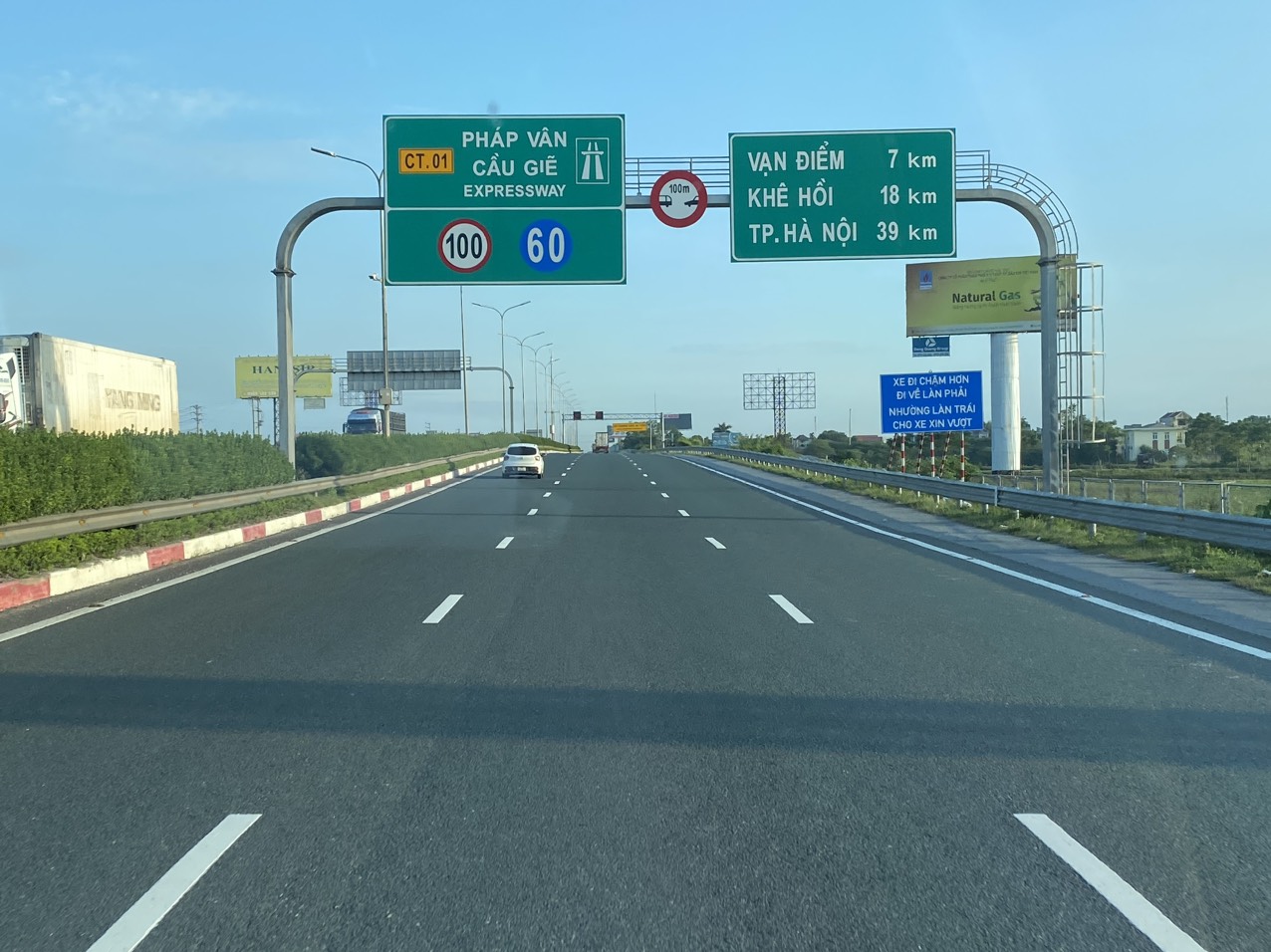 Rà soát, điều chỉnh biển báo cho phù hợp - Ảnh 1.