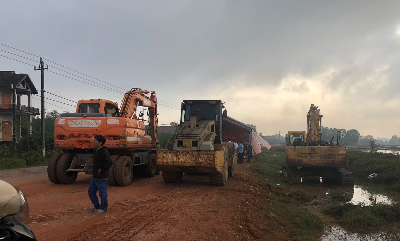 Siết chặt tiến độ thi công tuyến tránh TP Đông Hà, Quảng Trị - Ảnh 1.