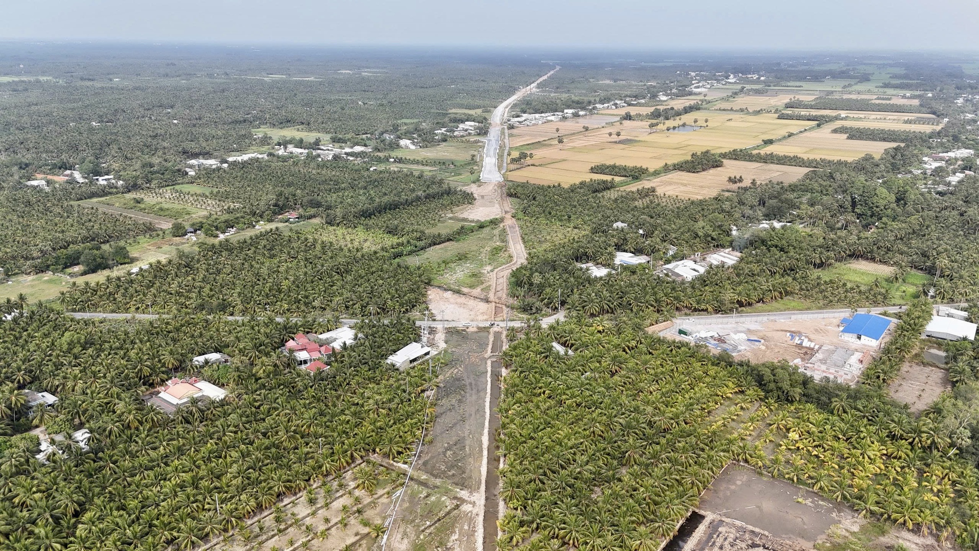 Gộp dự án nâng cấp Quốc lộ 60 vào cầu Đại Ngãi - Ảnh 1.