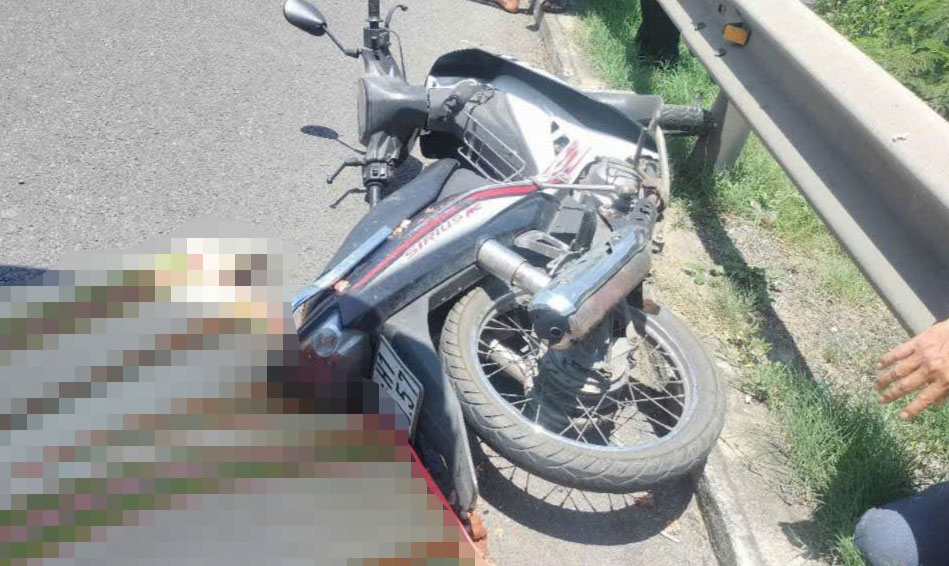 Đắk Lắk: Truy tìm ô tô gây tai nạn khiến một phụ nữ tử vong rồi bỏ trốn - Ảnh 1.