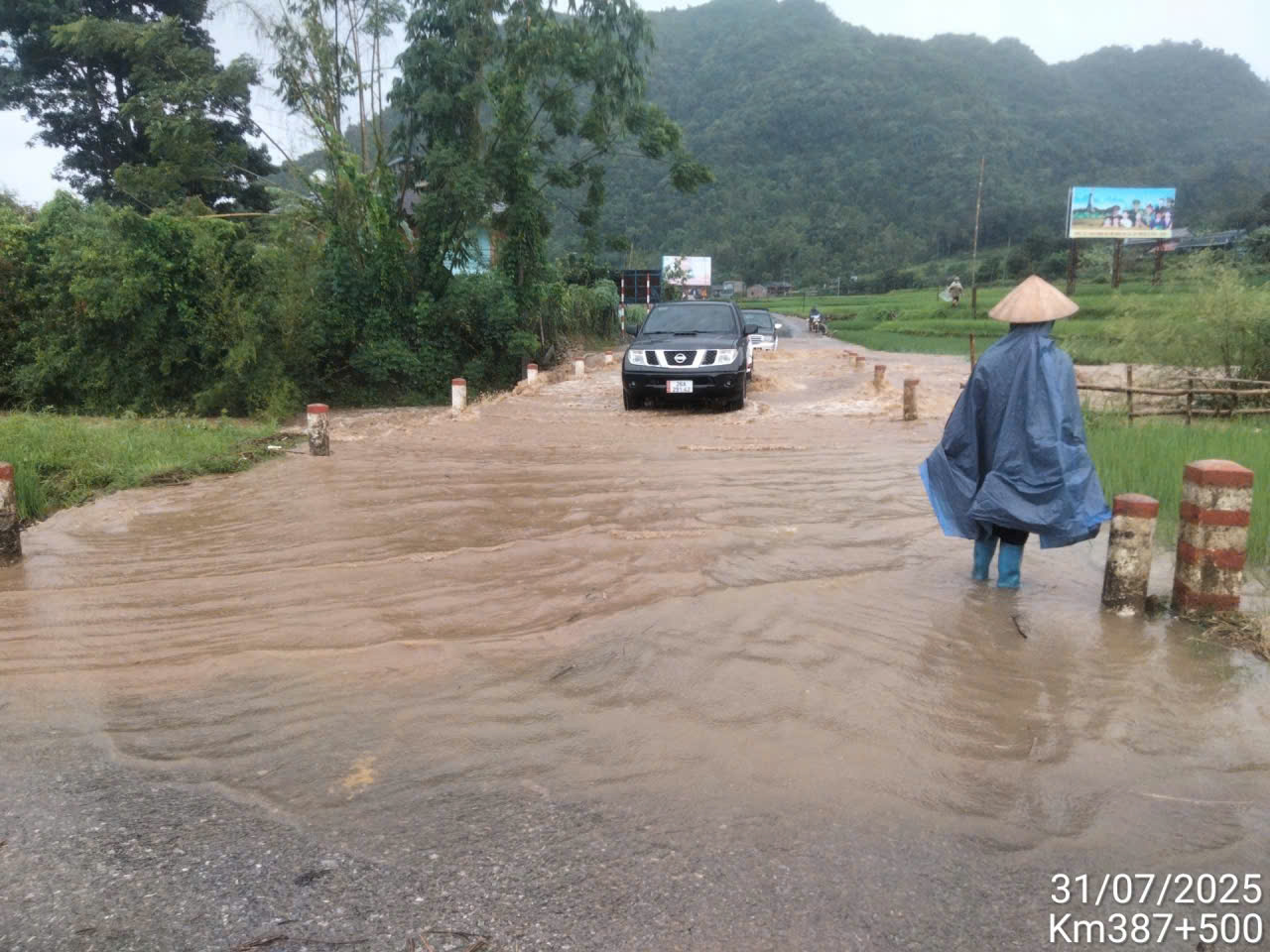 Tập trung ứng phó sạt lở tại các tỉnh miền núi, trung du Bắc bộ - Ảnh 2.
