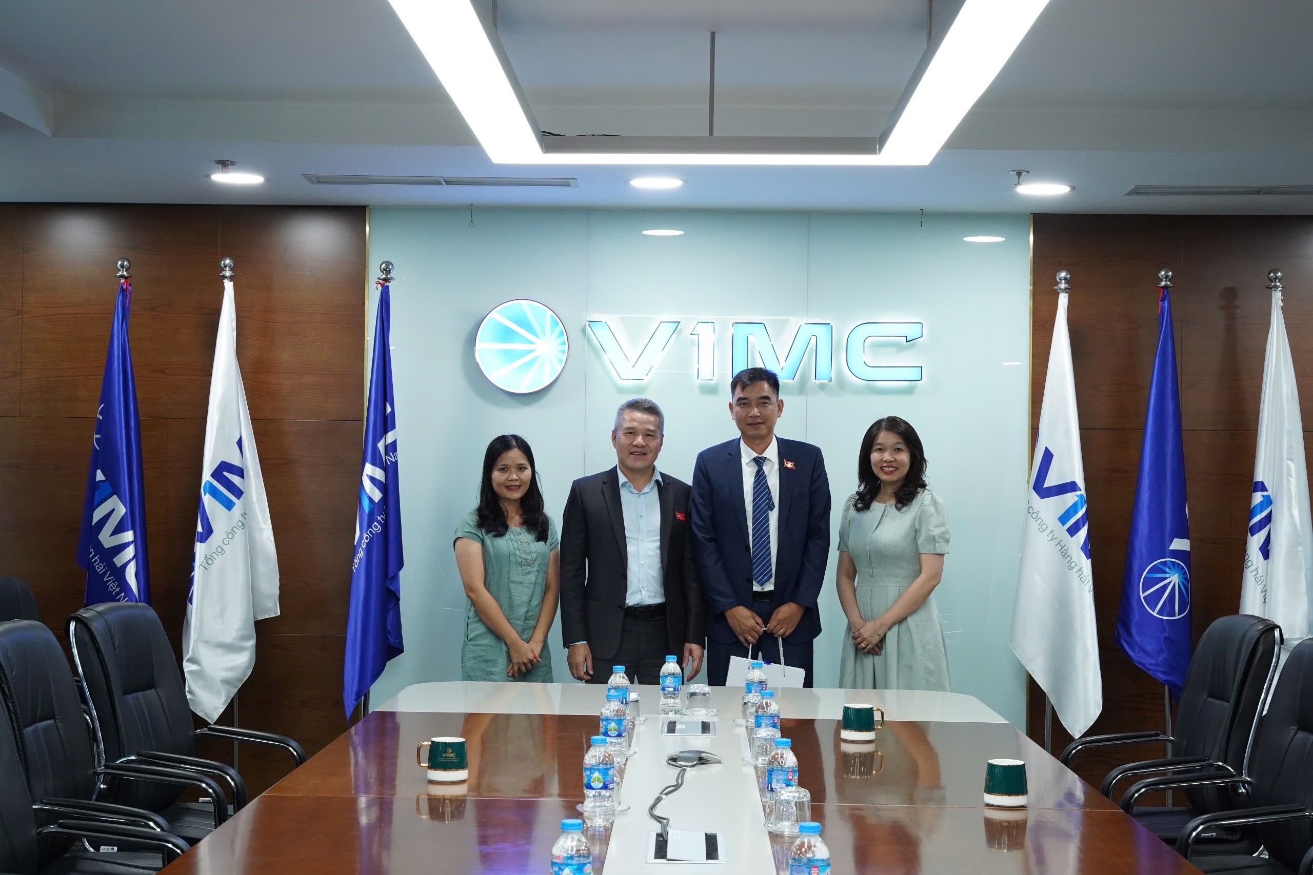 Người giữ “mạch máu” cảng biển - Ảnh 2.