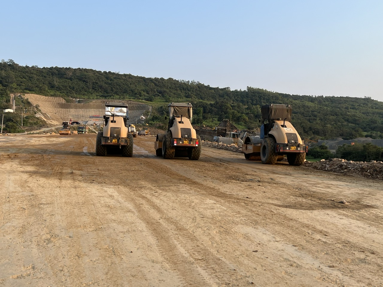 Sự phát triển kết cấu móng đường trên thế giới và Việt Nam - Ảnh 2.