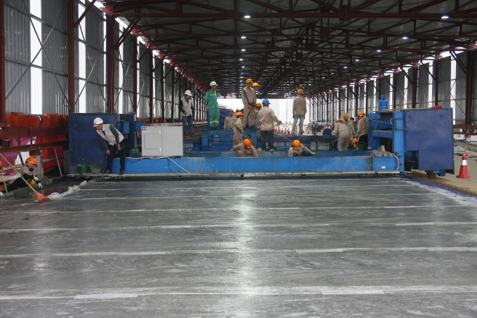 Giải pháp kết cấu liên hợp sàn thép trực hướng với bê tông siêu tính năng UHPC góp phần hồi phục mặt cầu Thăng Long - Ảnh 3.