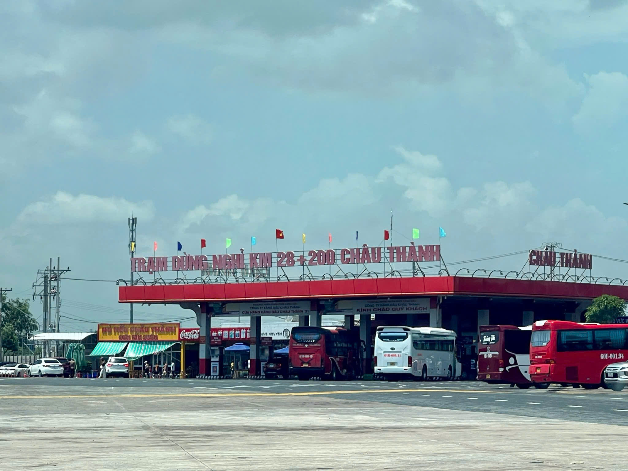 Cần sớm sửa đổi Nghị định số 100/2019/NĐ-CP - Ảnh 4.