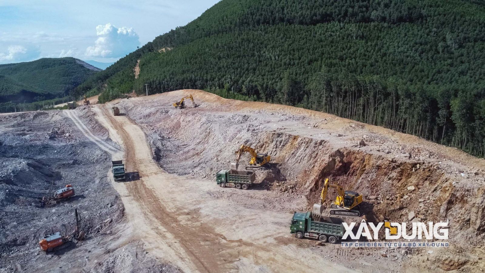 Bộ Xây dựng: Khẩn trương đẩy nhanh giải ngân vốn đầu tư công năm 2025- Ảnh 1.