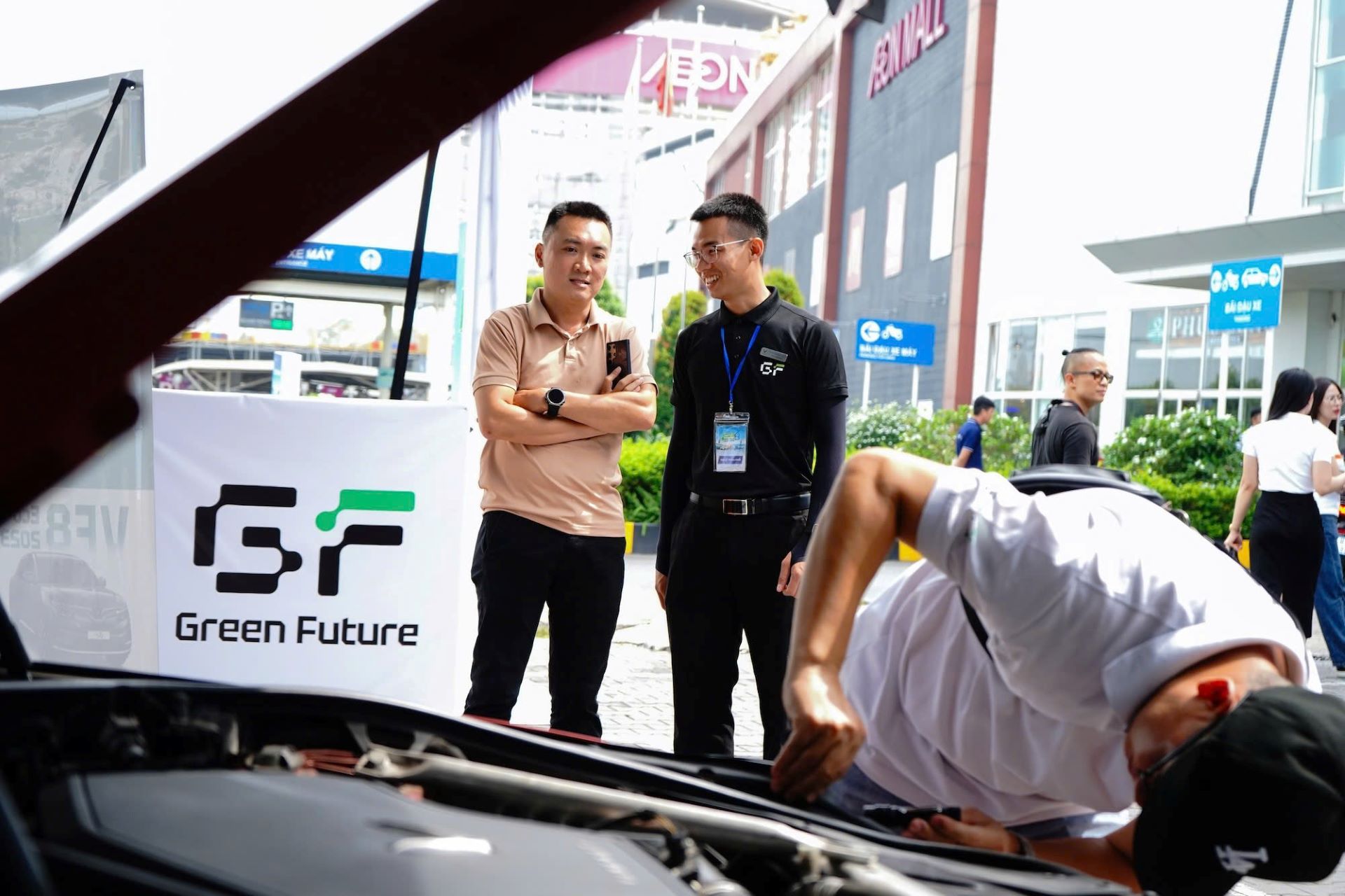 VinFast VF 8 “lướt” từ GF thuyết phục khách hàng nhờ giá bán tốt, quy trình chuyên nghiệp - Ảnh 2.