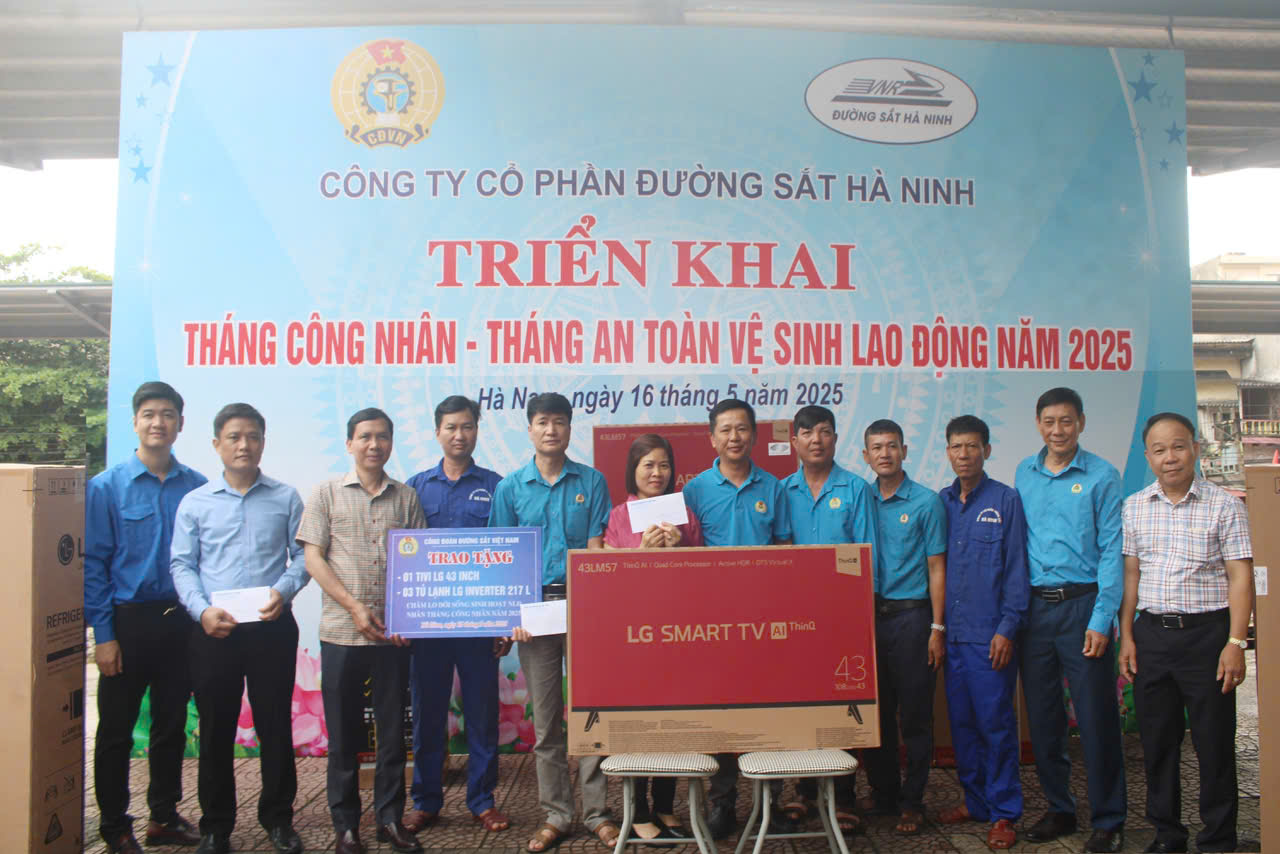 Công ty CP Đường sắt Hà Ninh: Song hành thi đua sản xuất và nâng chất lượng đời sống người lao động - Ảnh 3.