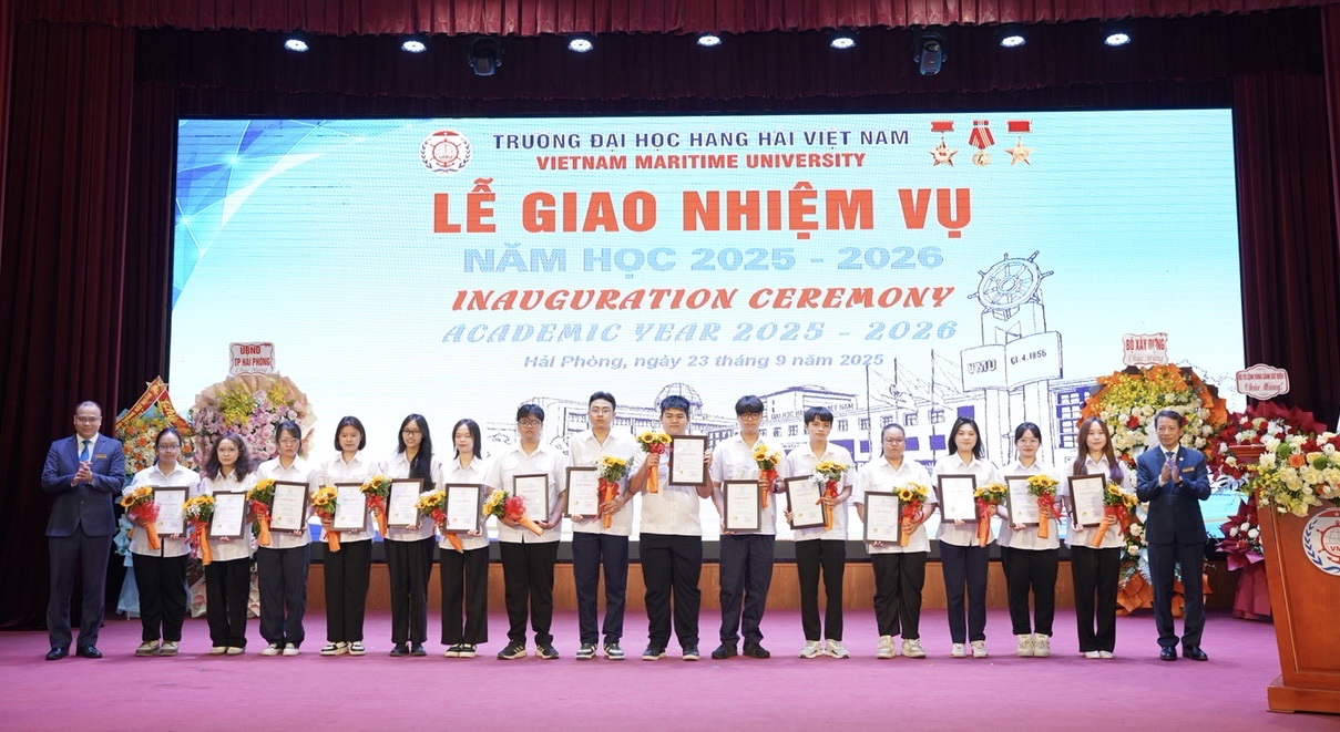 Trường Đại học Hàng hải Việt Nam chào đón gần 5.400 tân sinh viên - Ảnh 4.