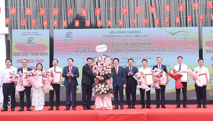 Trường Đại học Điện lực - Cái nôi đào tạo nhân lực năng lượng chủ lực quốc gia - Ảnh 1.