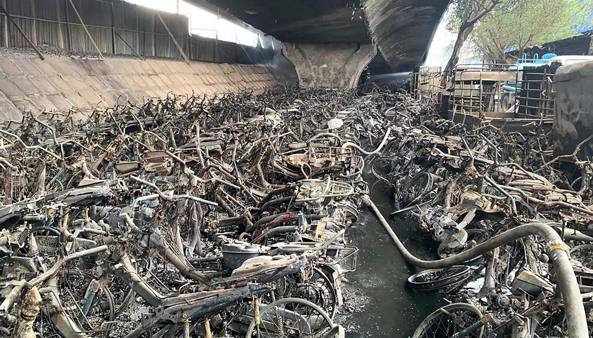 Rà soát toàn bộ các bãi trông giữ xe dưới gầm cầu, gầm đường bộ - Ảnh 1.