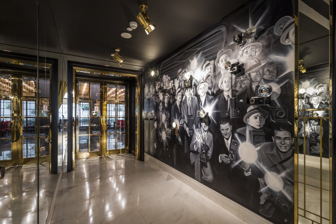 Bức tranh mô phỏng các tay săn ảnh độc đáo trong K