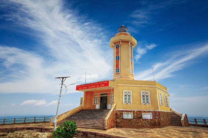 2. Hai dang Truong Sa Lon - Quan dao Truong Sa thi