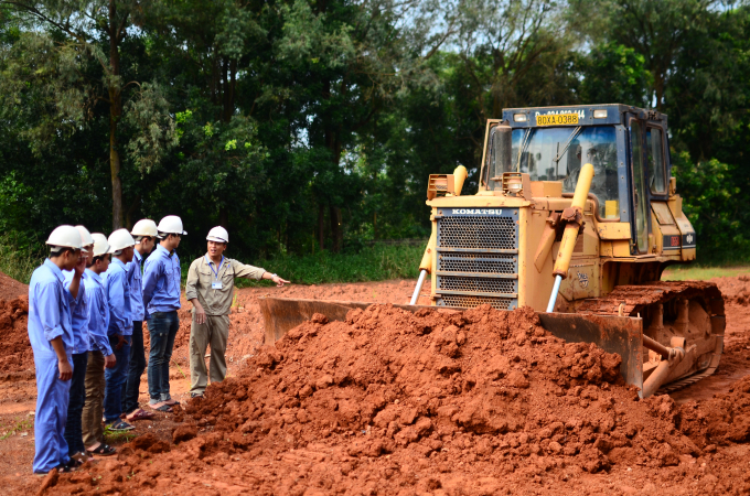 Giờ học lái máy